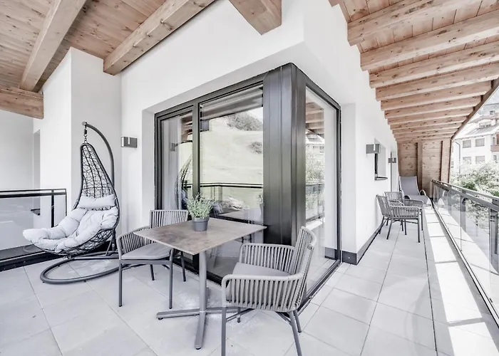 Corso Living Aparthotel 4*