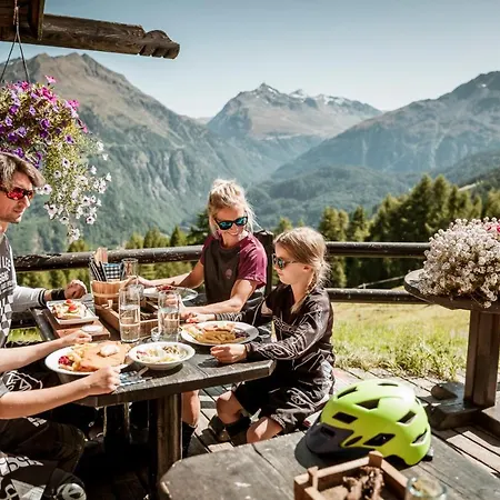 Lejlighedshotel Corso Living 4*